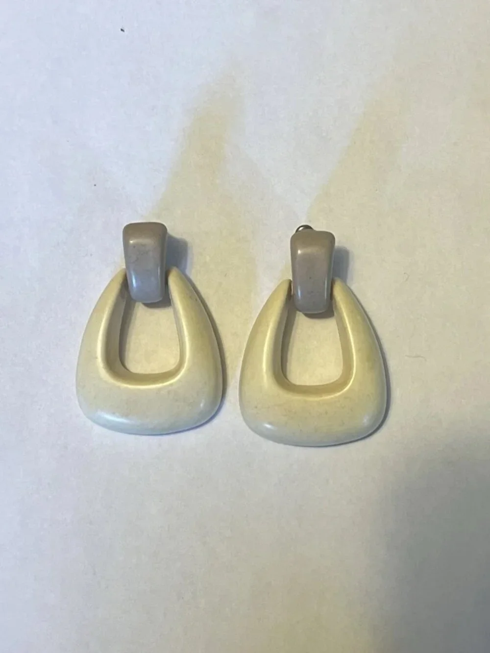 Vintage 80s Cream Taupe Door Knocker Earrings Geometic Statement Pierced Retro